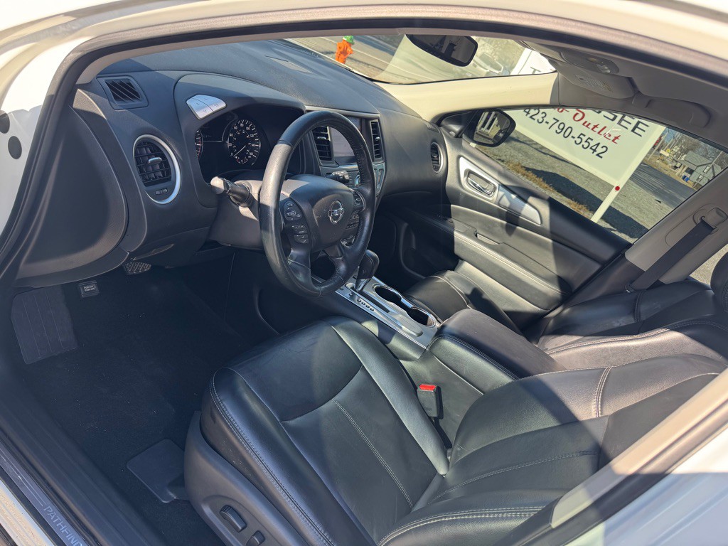 2019 Nissan Pathfinder Image 8