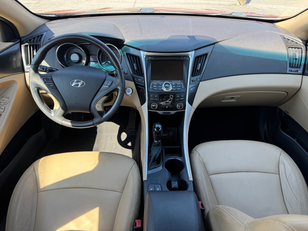 2012 Hyundai Sonata Image 5