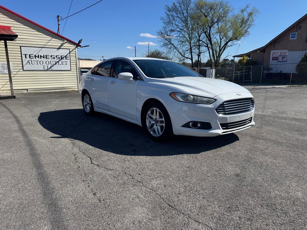 2015 Ford Fusion Image 2