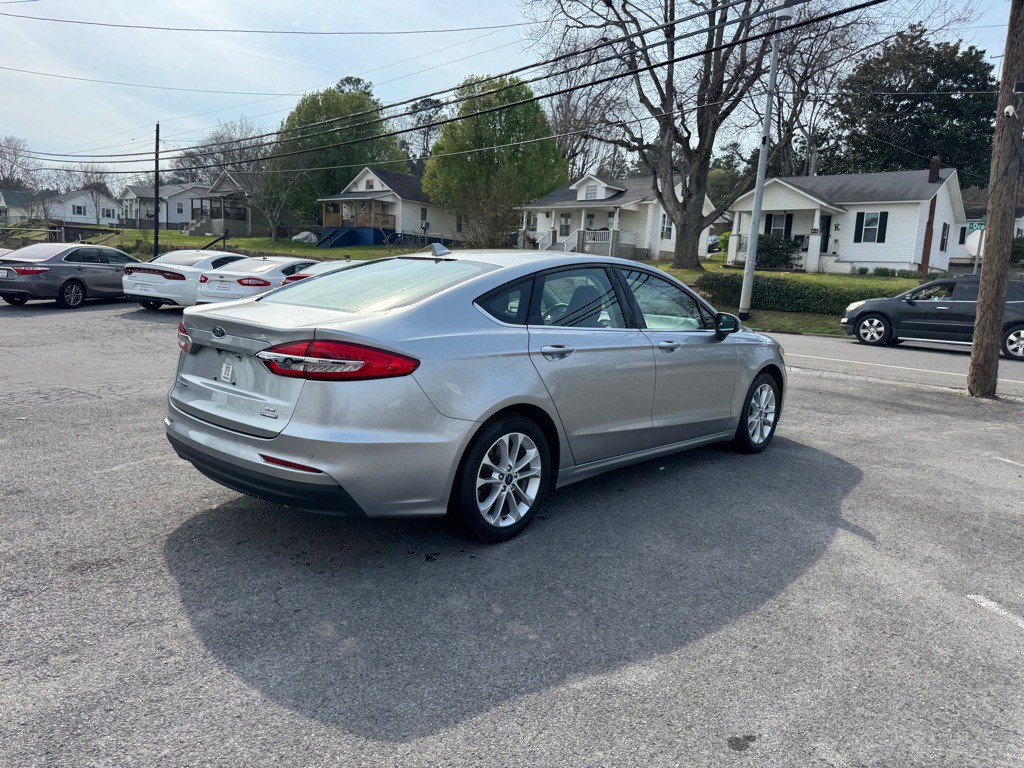 2020 Ford Fusion Image 3