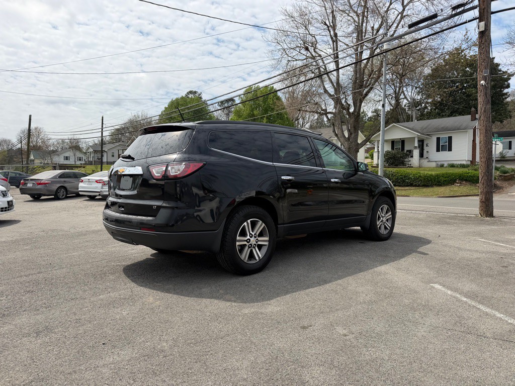 2017 Chevrolet Traverse Image 3