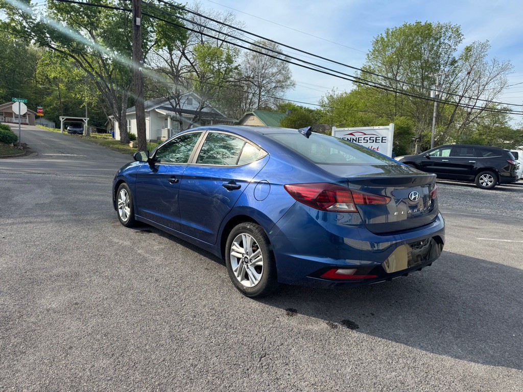 2020 Hyundai Elantra Image 4