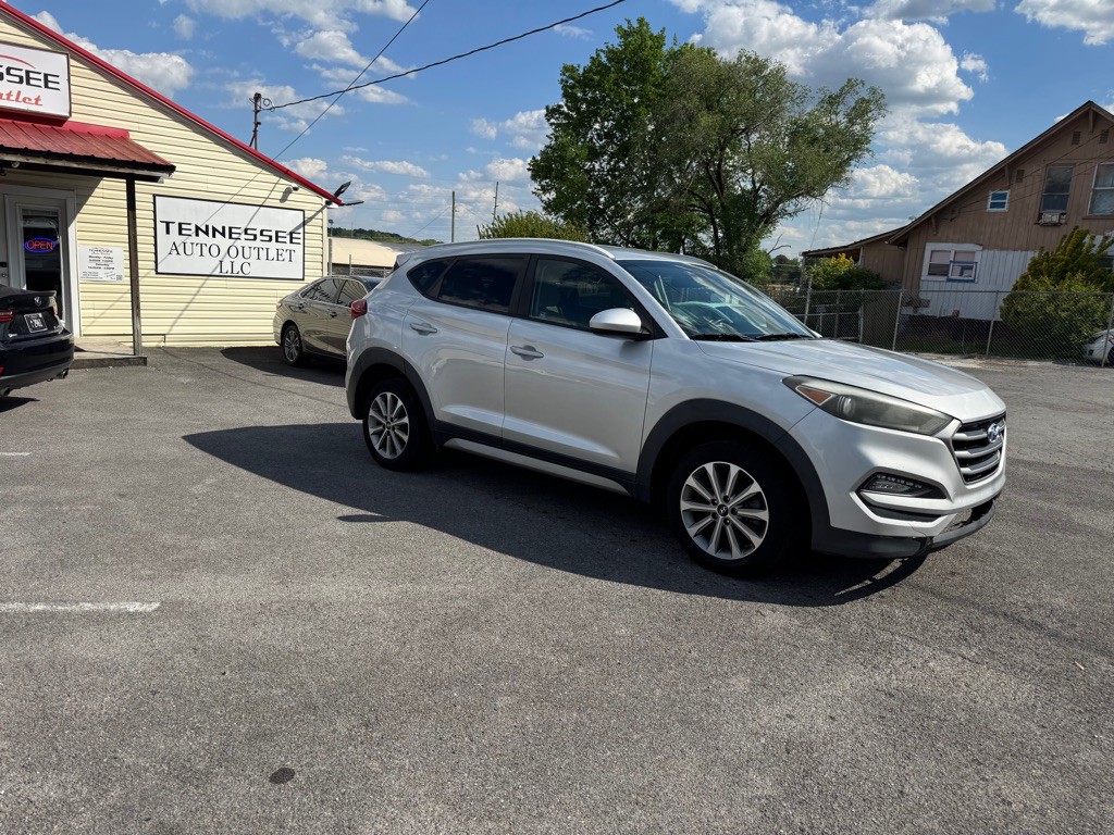 2017 Hyundai Tucson Image 2