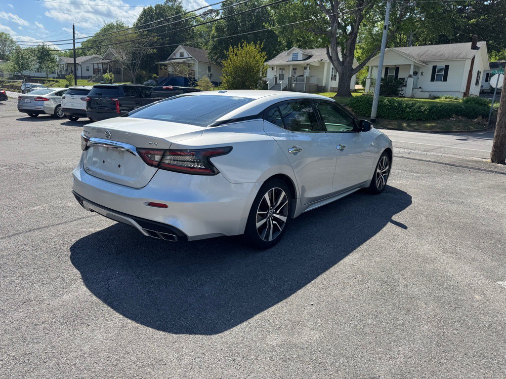 2019 Nissan Maxima Image 3