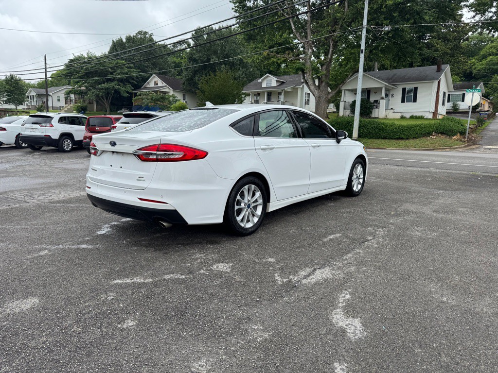 2019 Ford Fusion Image 3