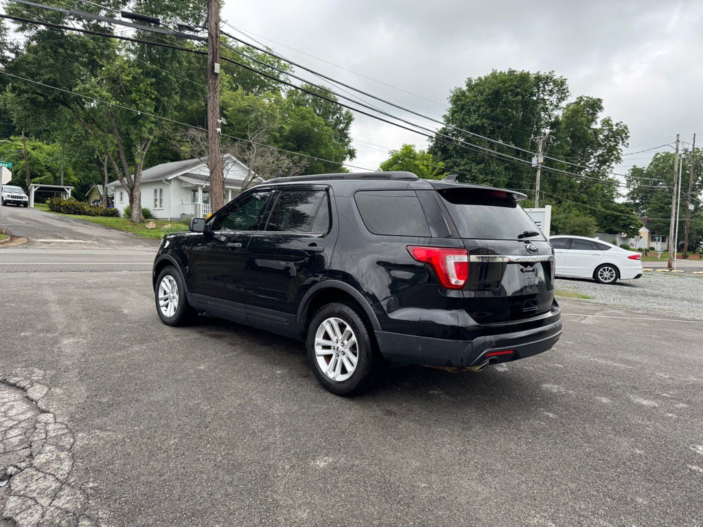 2017 Ford Explorer Image 4