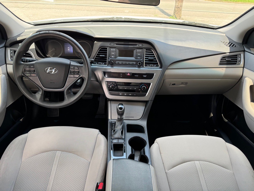 2017 Hyundai Sonata Image 5