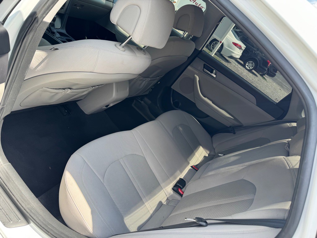 2017 Hyundai Sonata Image 6
