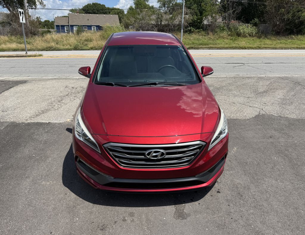 2015 Hyundai Sonata Image 2