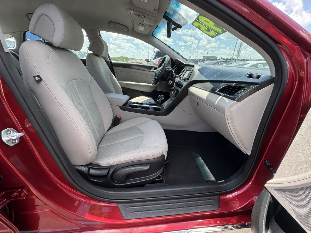 2015 Hyundai Sonata Image 23
