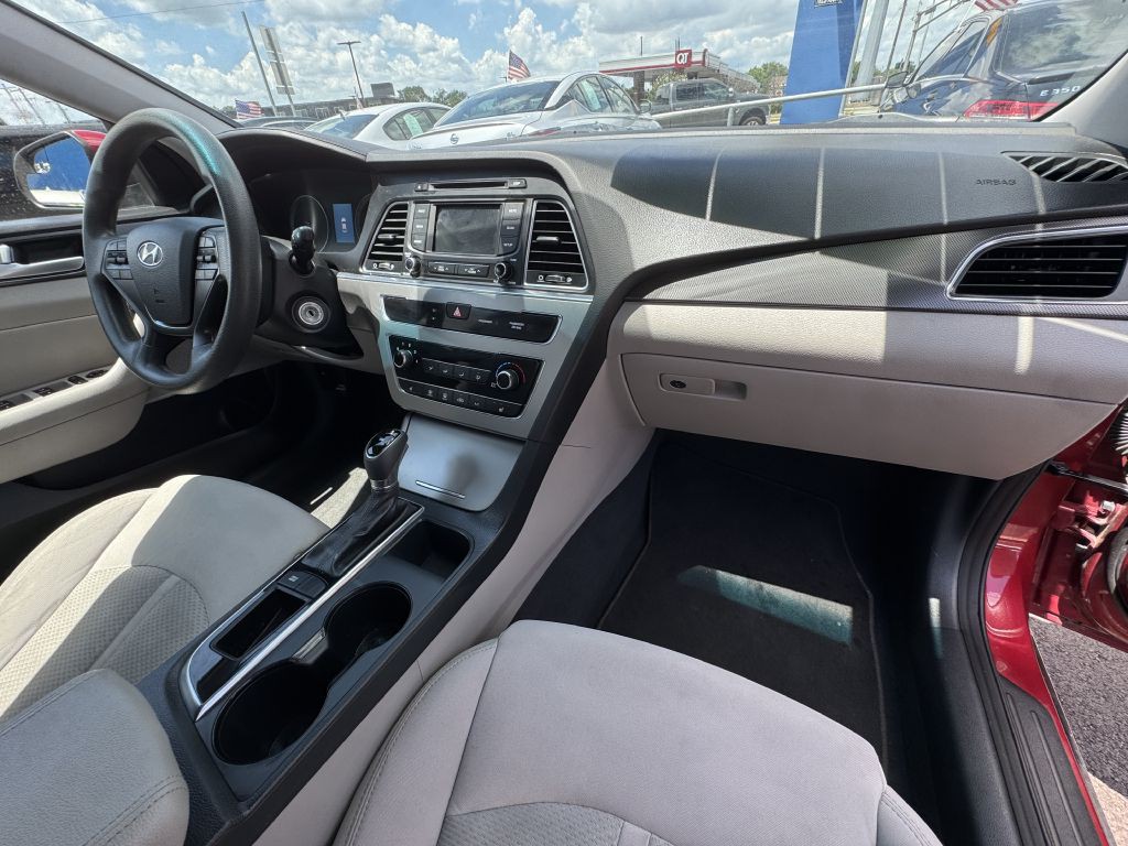 2015 Hyundai Sonata Image 24