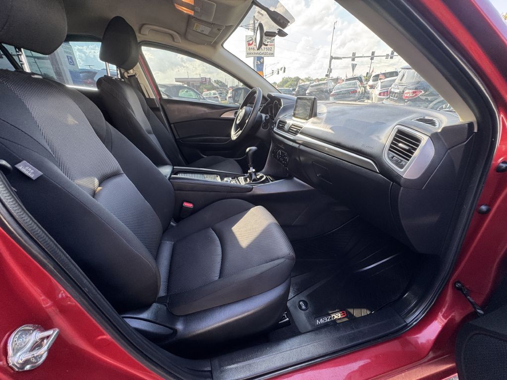 2017 Mazda Mazda3 Image 25