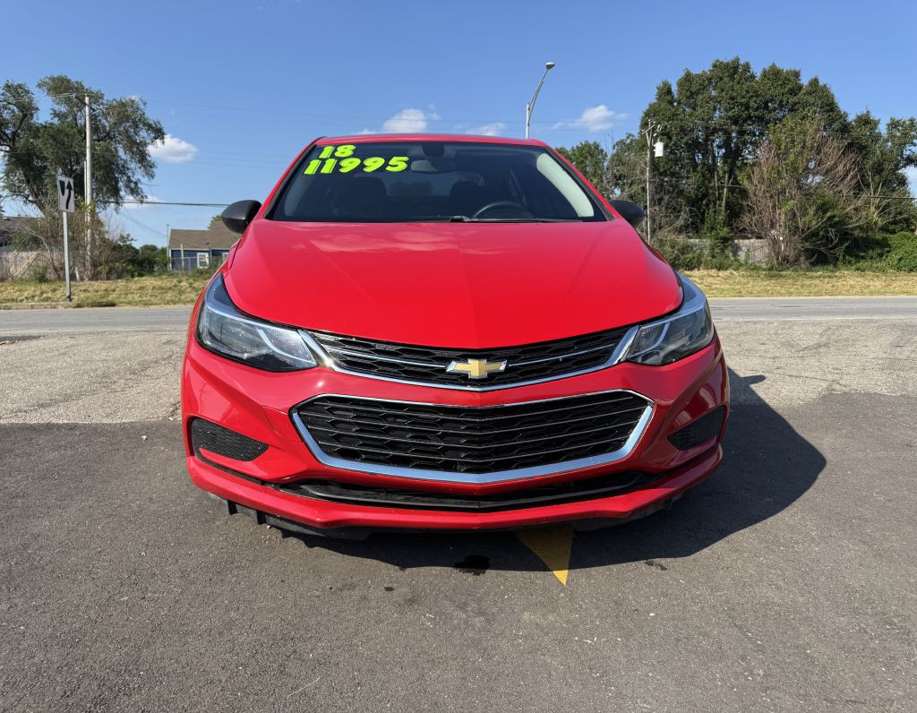 2018 Chevrolet Cruze Image 3