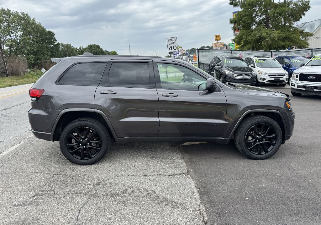 2020 Jeep Grand Cherokee Image 4