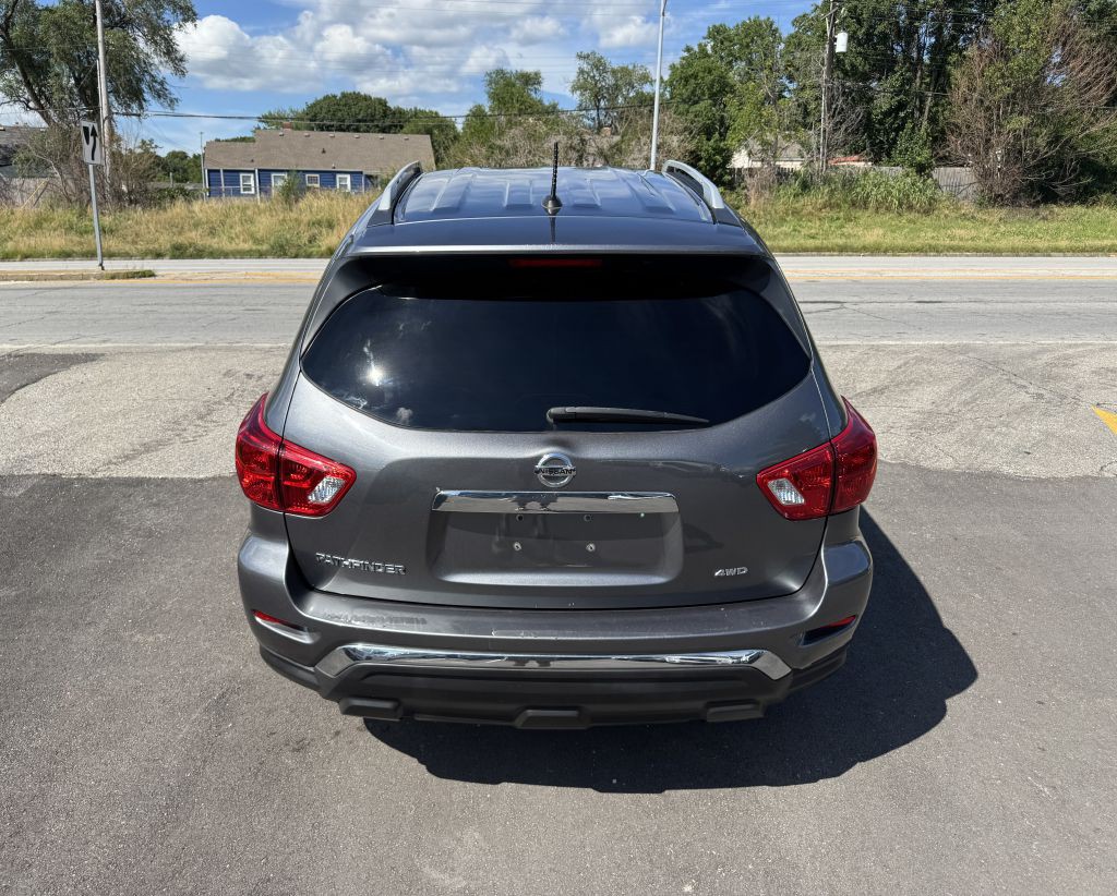 2017 Nissan Pathfinder Image 8