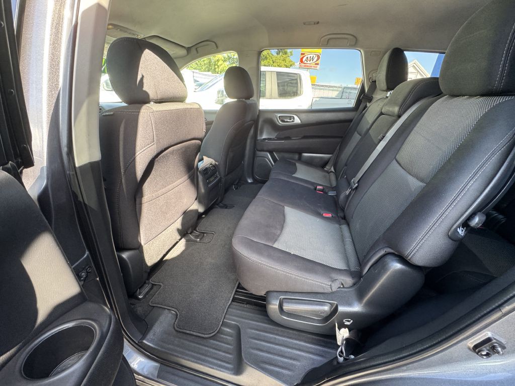 2017 Nissan Pathfinder Image 15