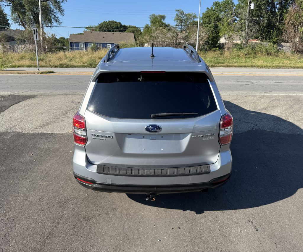 2014 Subaru Forester Image 11