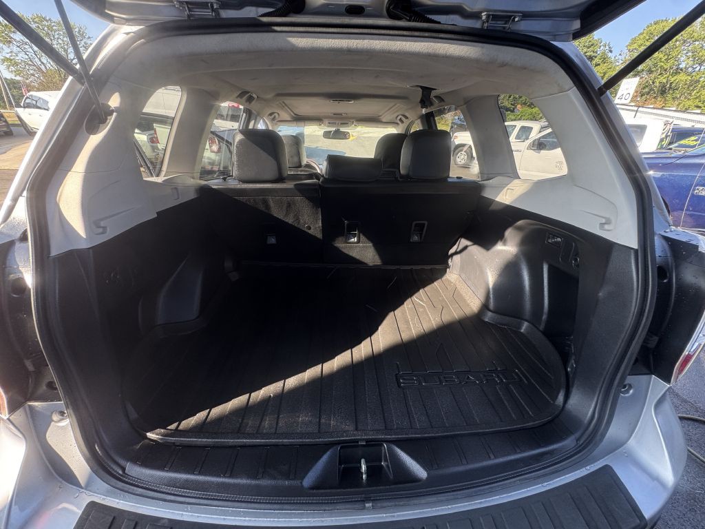 2014 Subaru Forester Image 15