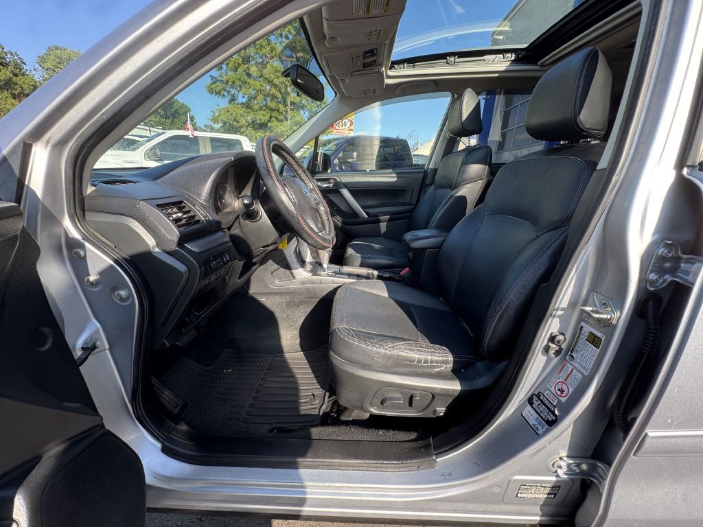 2014 Subaru Forester Image 16