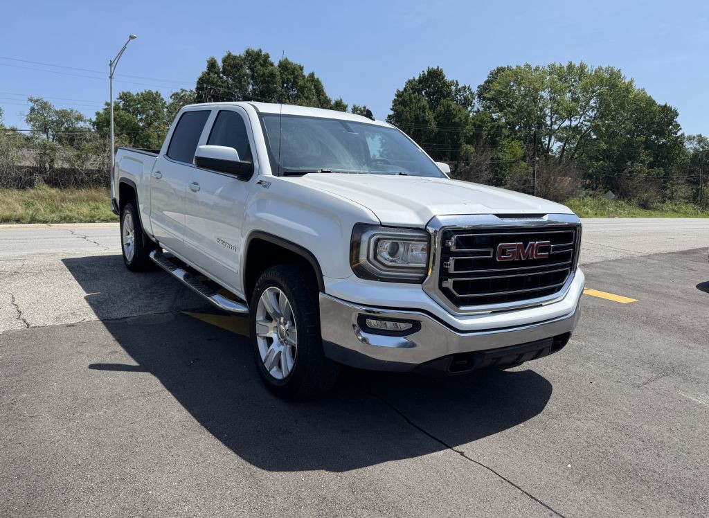 2017 GMC Sierra Image 8