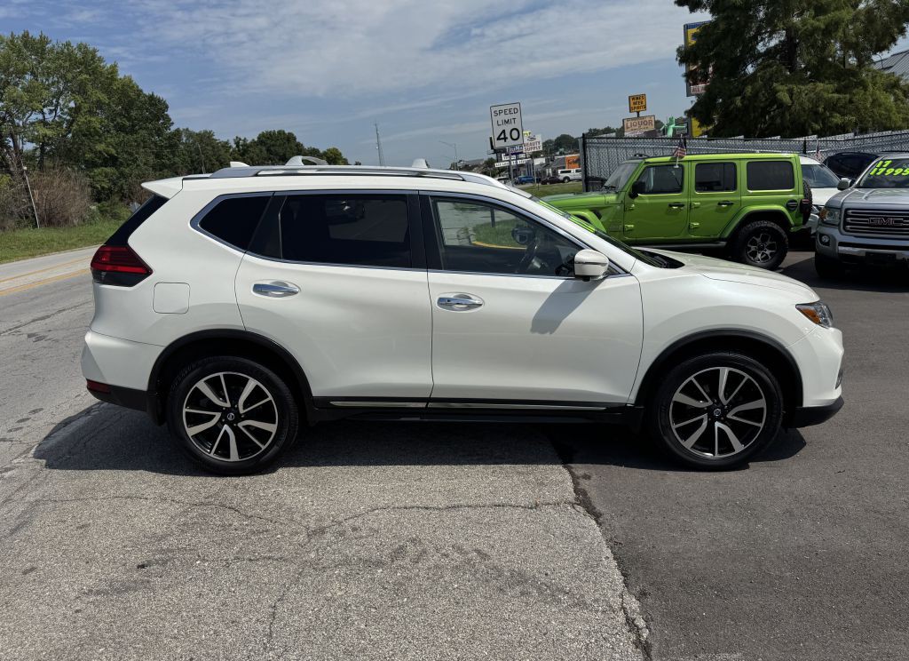 2017 Nissan Rogue Image 7