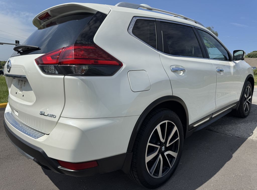 2017 Nissan Rogue Image 14