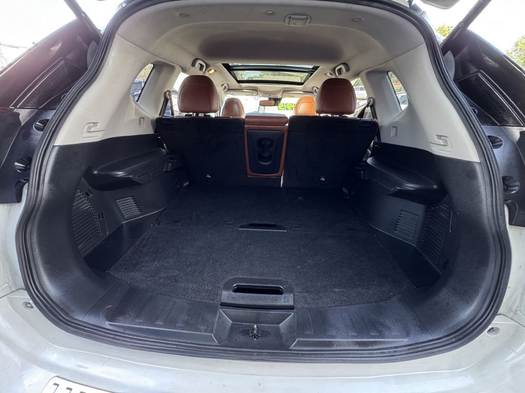 2017 Nissan Rogue Image 15