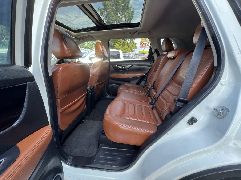 2017 Nissan Rogue Image 23