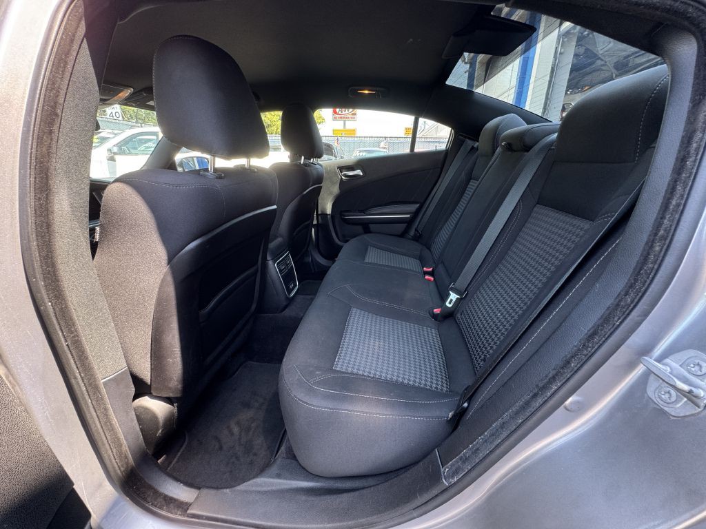 2018 Dodge Charger Image 22