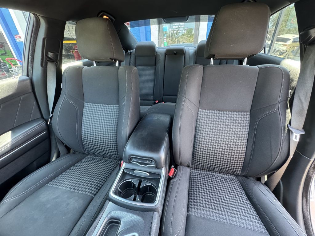 2018 Dodge Charger Image 26