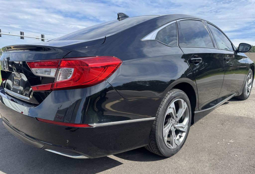 2018 Honda Accord Image 12