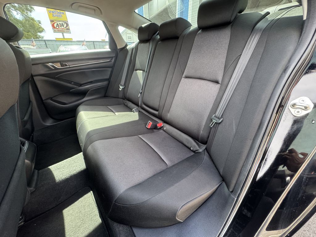 2018 Honda Accord Image 21
