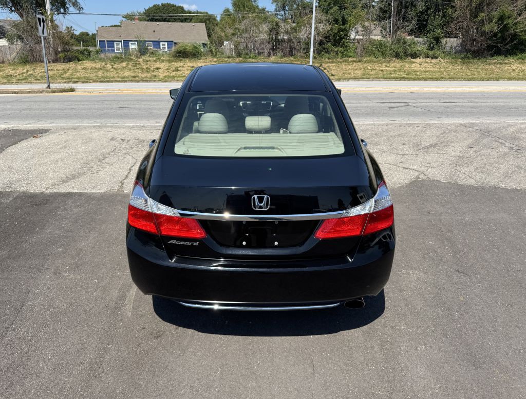 2015 Honda Accord Image 10