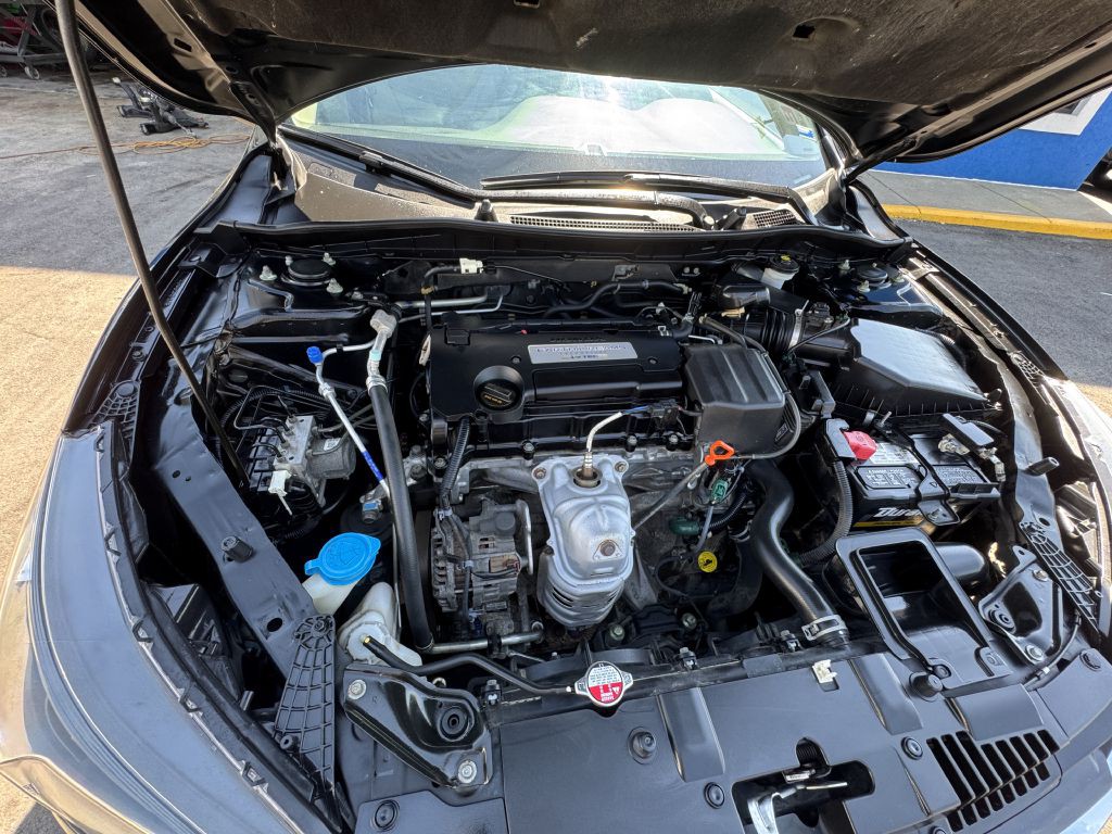 2015 Honda Accord Image 22