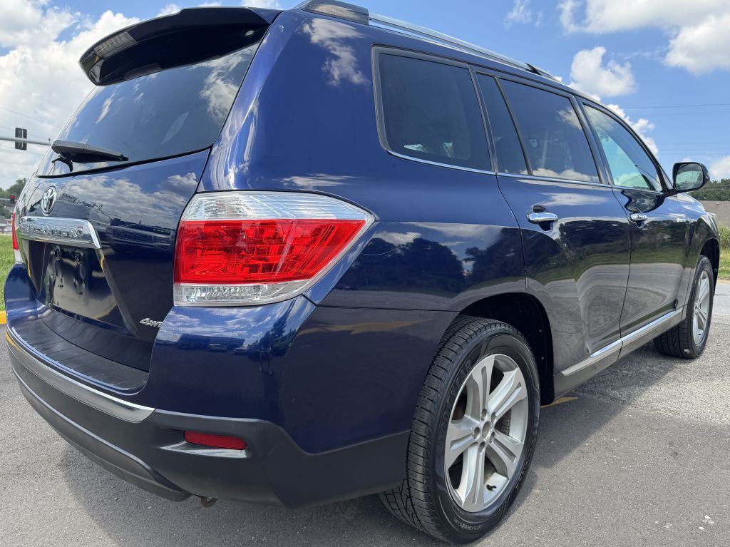 2012 Toyota Highlander Image 16