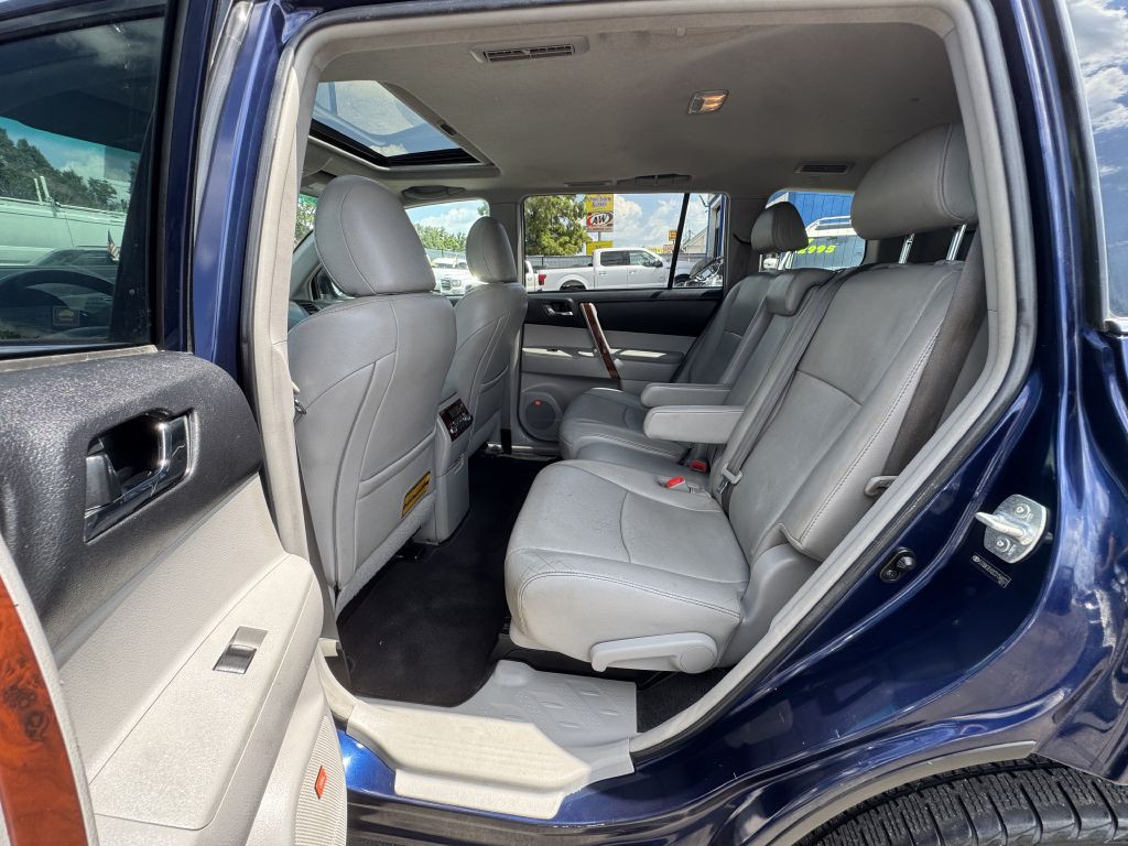 2012 Toyota Highlander Image 22