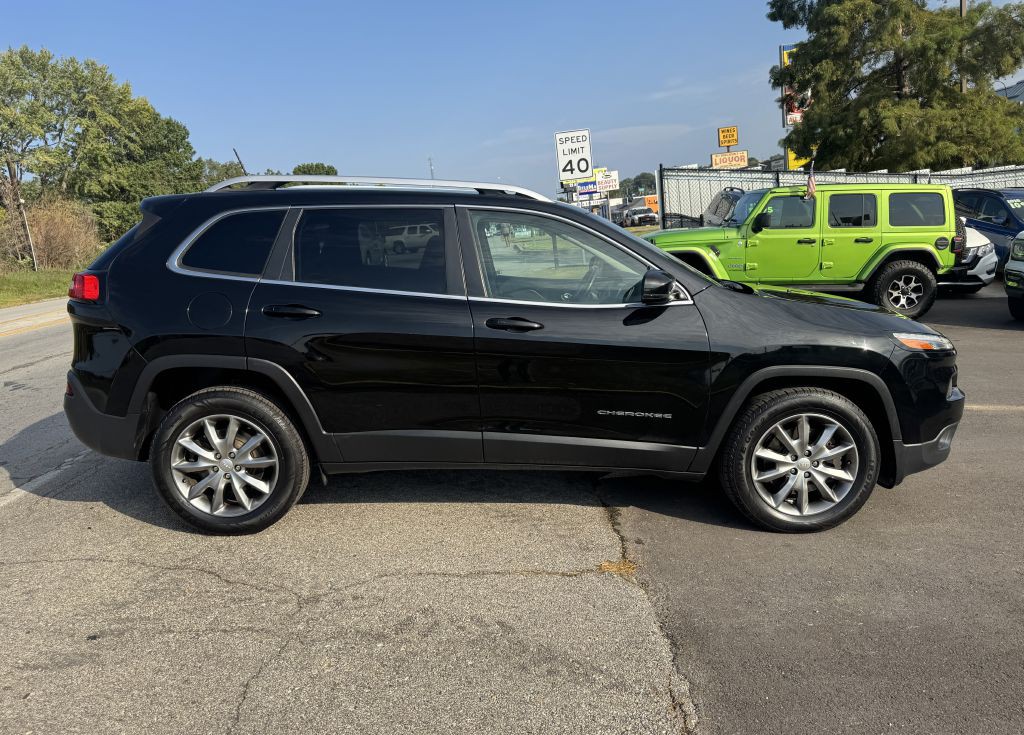 2018 Jeep Cherokee Image 5