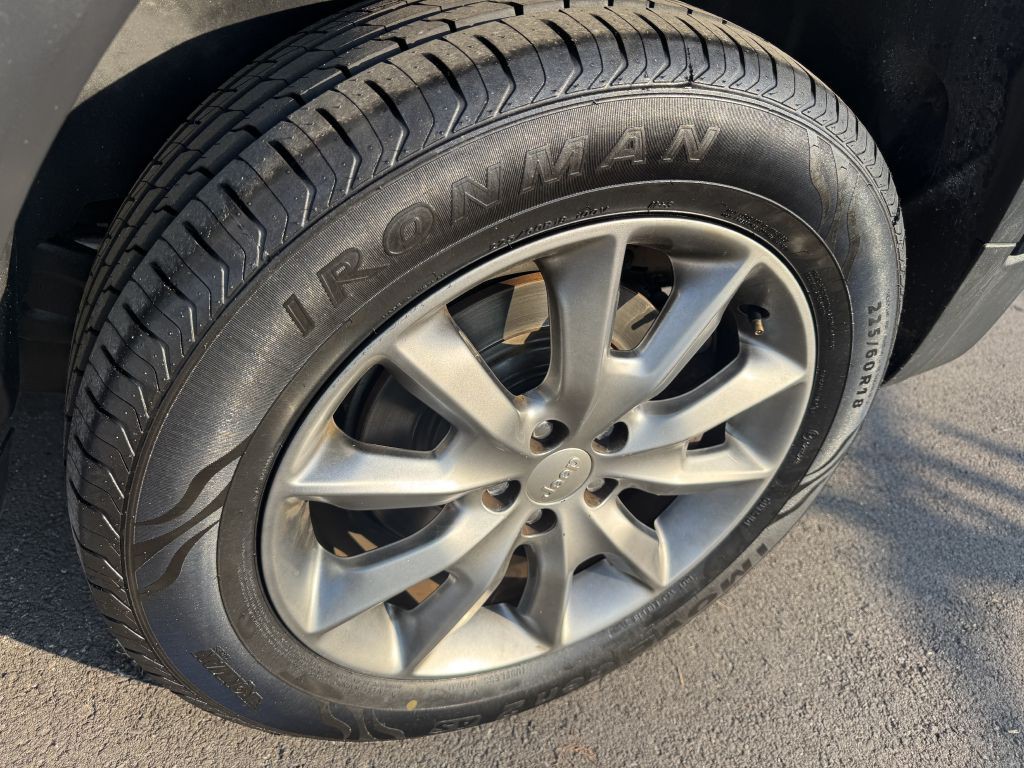 2018 Jeep Cherokee Image 15
