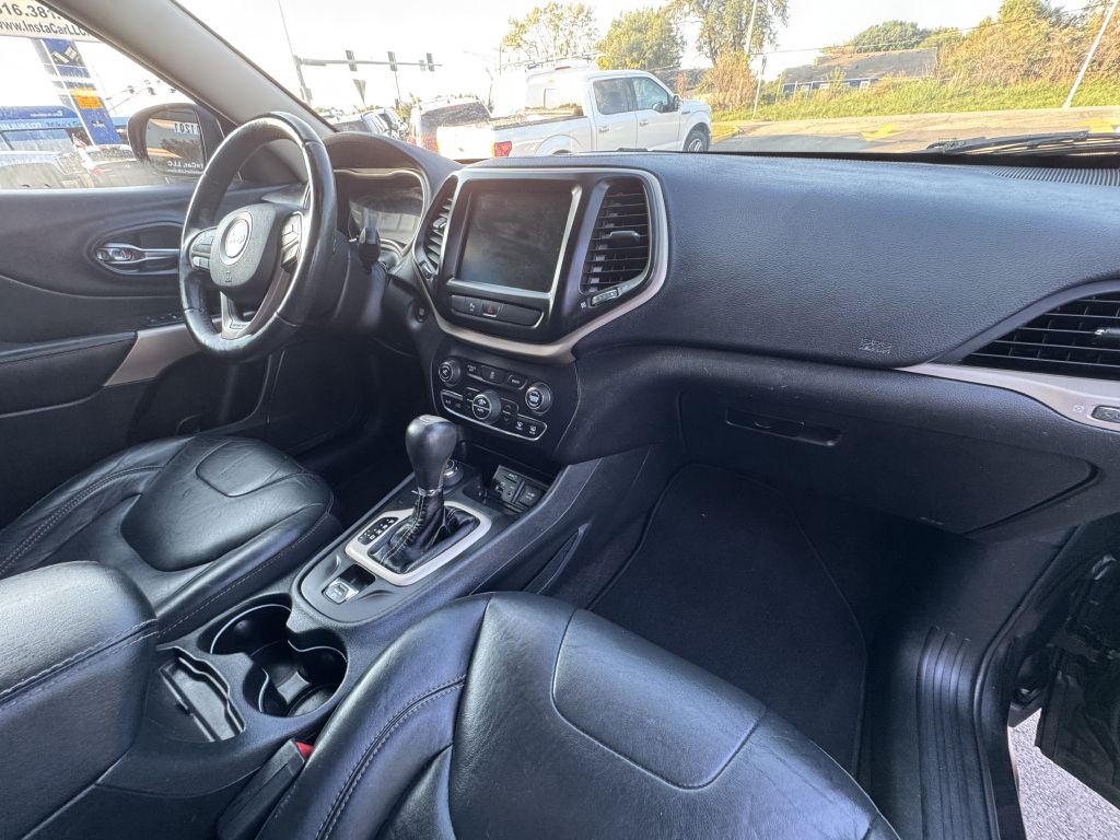 2018 Jeep Cherokee Image 18