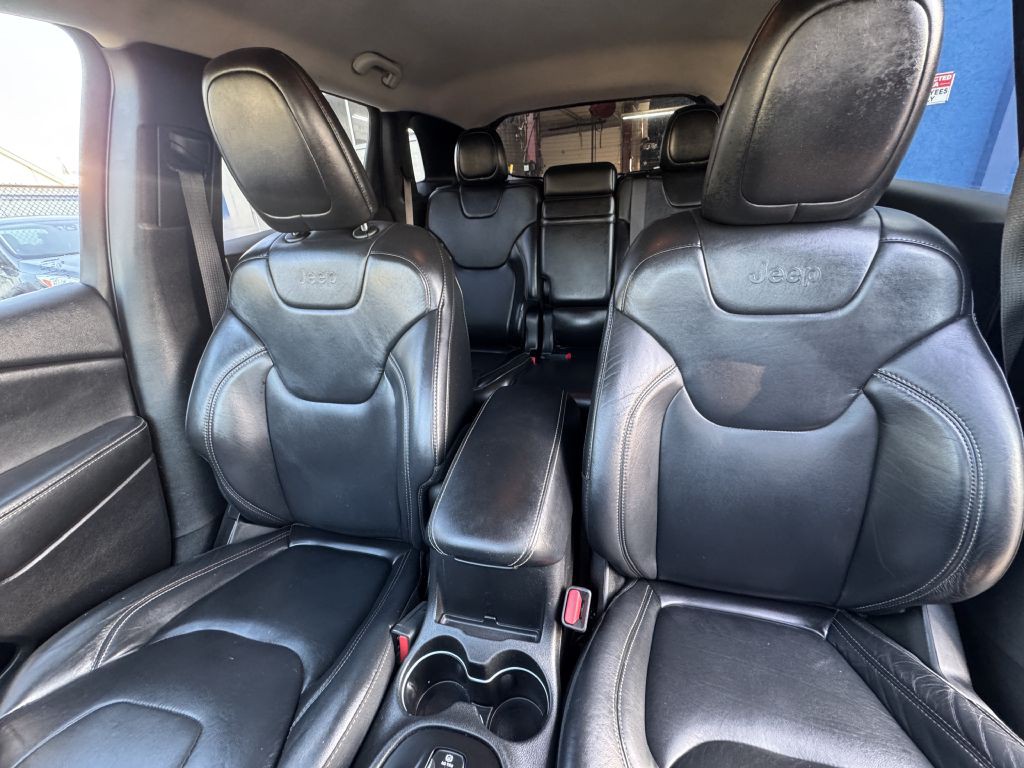 2018 Jeep Cherokee Image 25