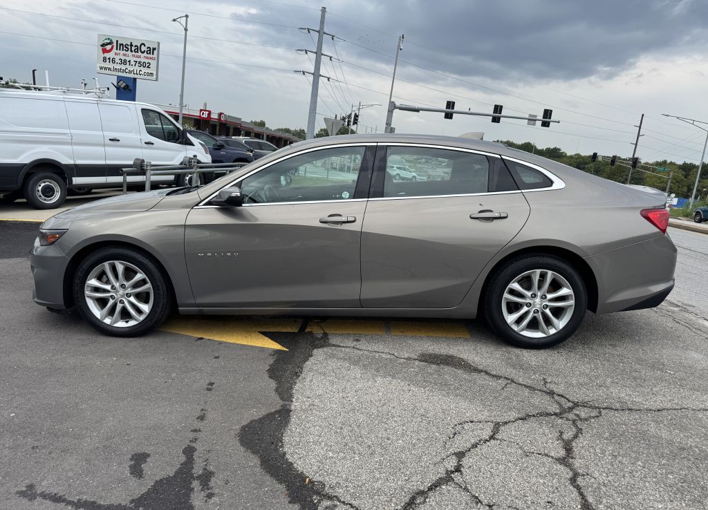 2017 Chevrolet Malibu Image 8