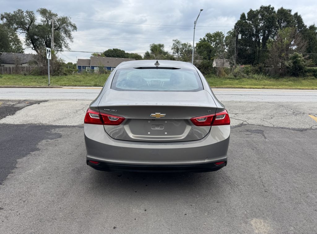 2017 Chevrolet Malibu Image 9