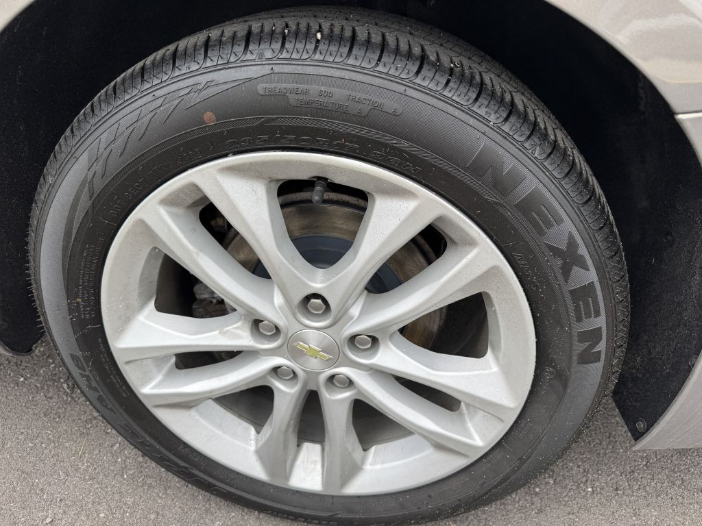 2017 Chevrolet Malibu Image 15