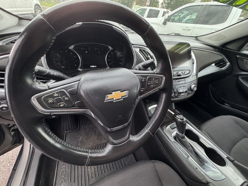 2017 Chevrolet Malibu Image 27