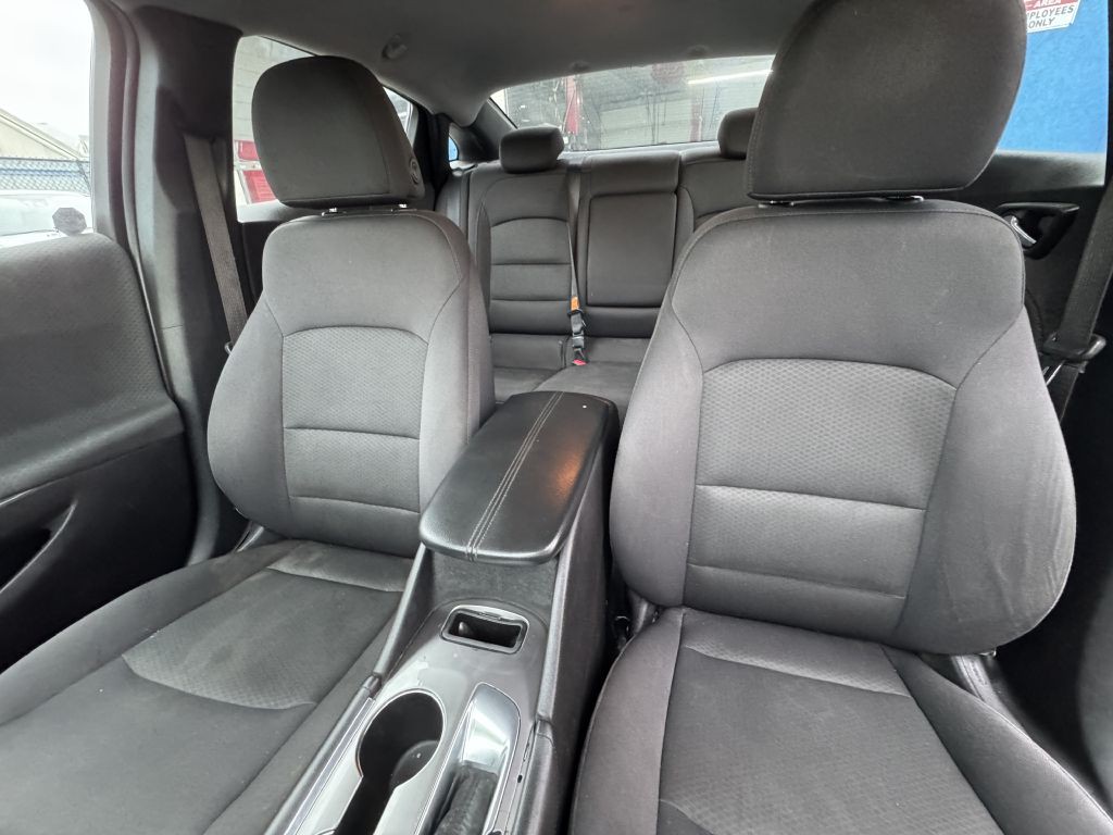 2017 Chevrolet Malibu Image 28