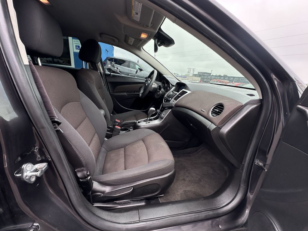 2016 Chevrolet Cruze Image 25
