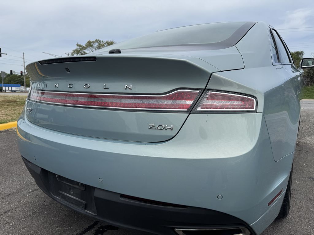 2014 Lincoln MKZ Image 16