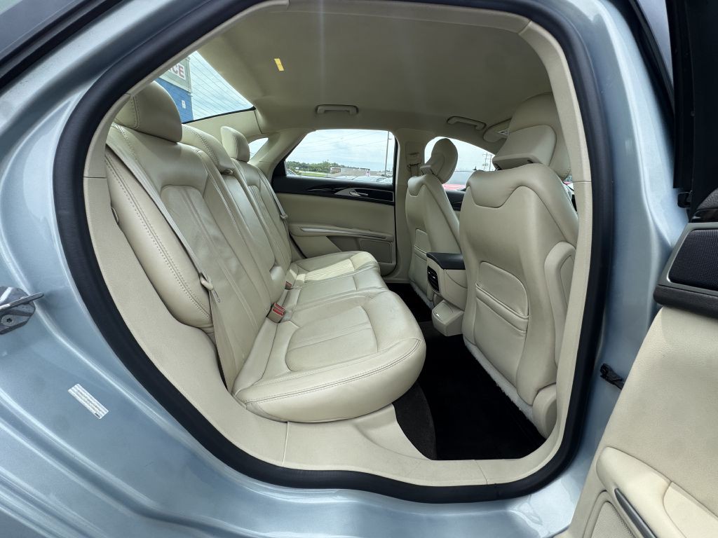 2014 Lincoln MKZ Image 20