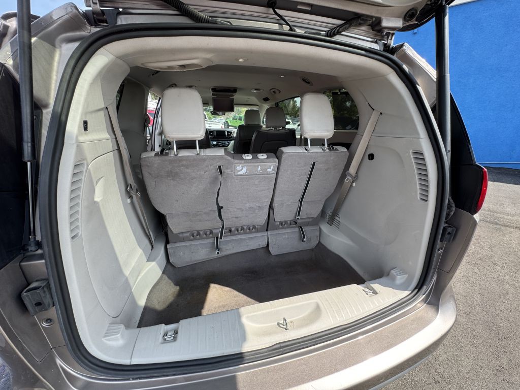 2018 Chrysler Pacifica Image 26