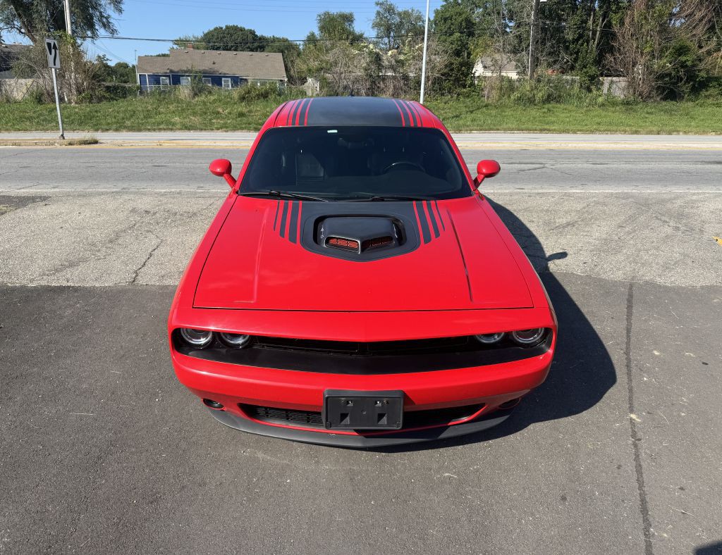 2016 Dodge Challenger Image 4